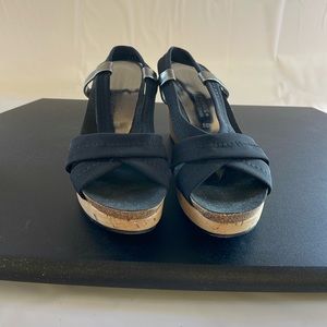 Donald Pliner “Bowie-BBA” Mesh Elastic/Bamboo Wedges